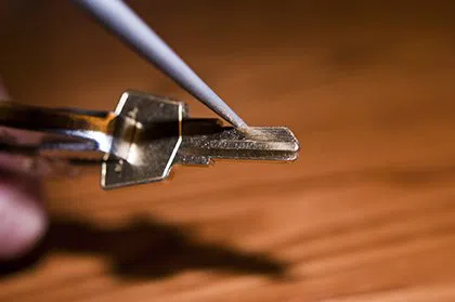Wellesley Hills MA Locksmith Store Wellesley Hills, MA 508-455-5311 - broken-key-extraction